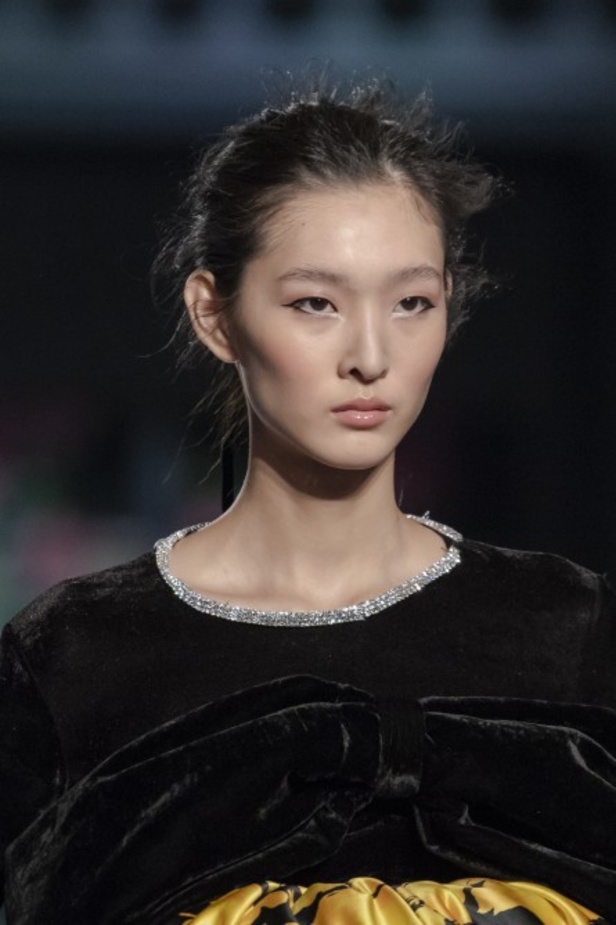 عرض أزياء Richard Quinn لخريف وشتاء 2020-2021