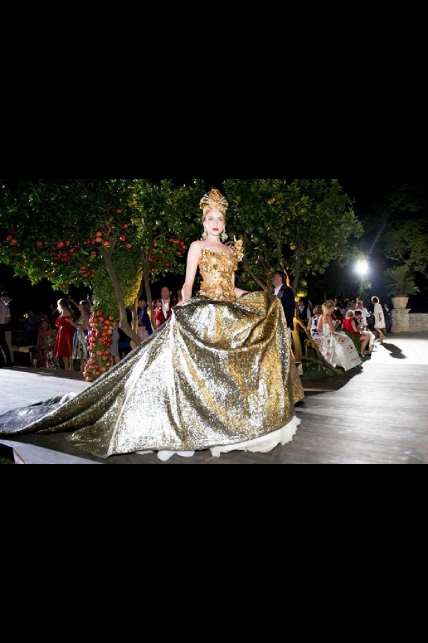 عرض Dolce & Gabbana بين الخيال والواقع 