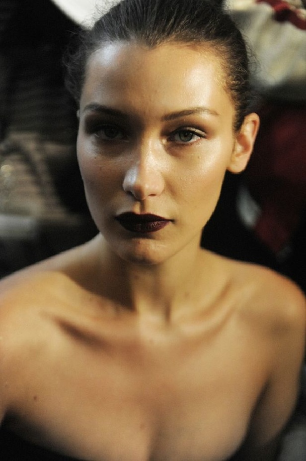 فرساتشي ترسم خيوطا جديدة في اسبوع الهوت كوتور