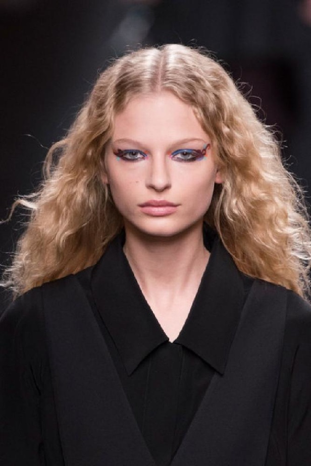 عرض أزياء فندي لخريف وشتاء ٢٠١٦ و ٢٠١٧