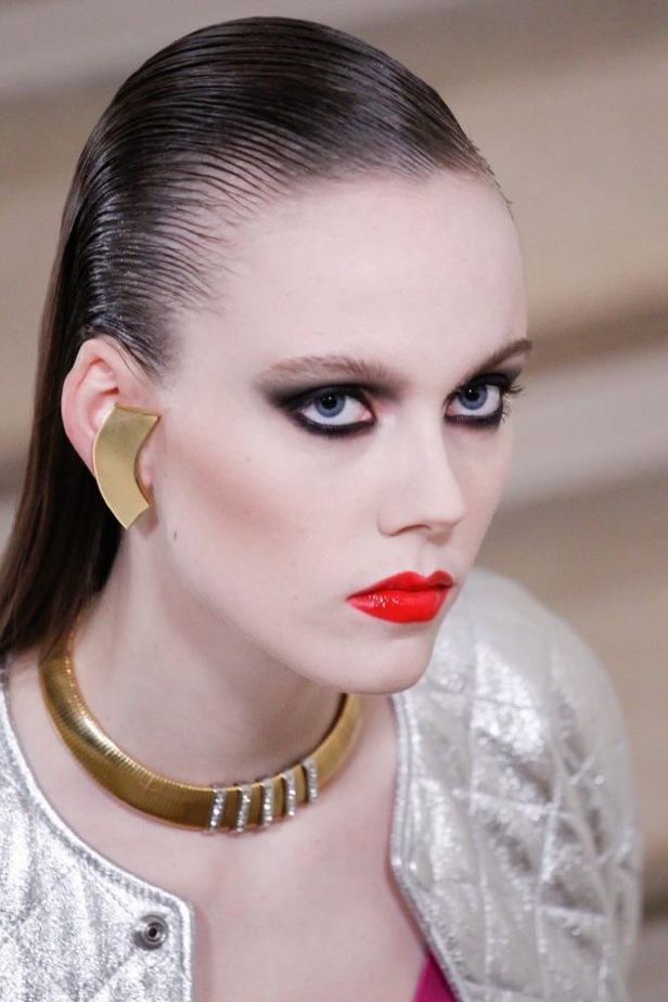 عرض سان لوران لخريف وشتاء 2016-2017