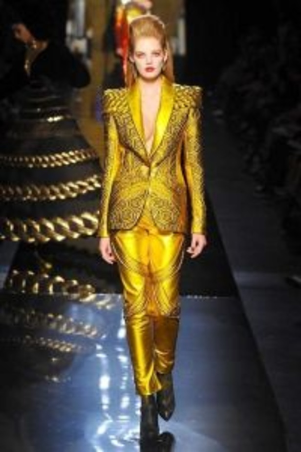 الأنوثة بكل قوّتها بتصاميم من Jean Paul Gaultier