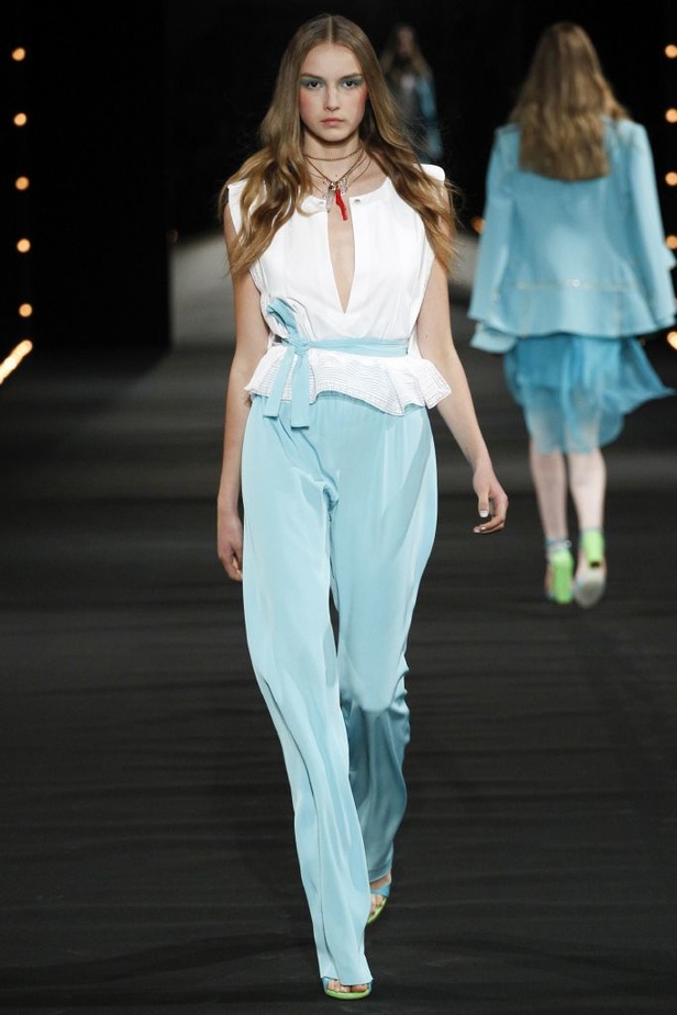 مجموعة Alexis Mabille لربيع و صيف 2016