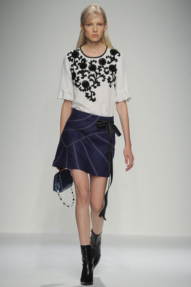 مجموعة Andrew Gn لربيع و صيف 2016