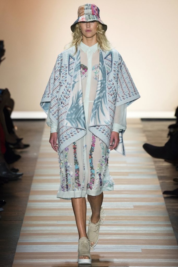 BCBG Max Azria يصطحبنا في رحلة إلى كاليفورنيا!