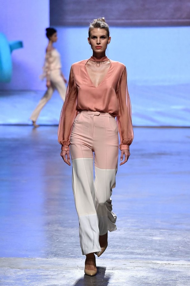 عرض ازياء MADIYAH AL SHARQI لربيع و صيف 2016