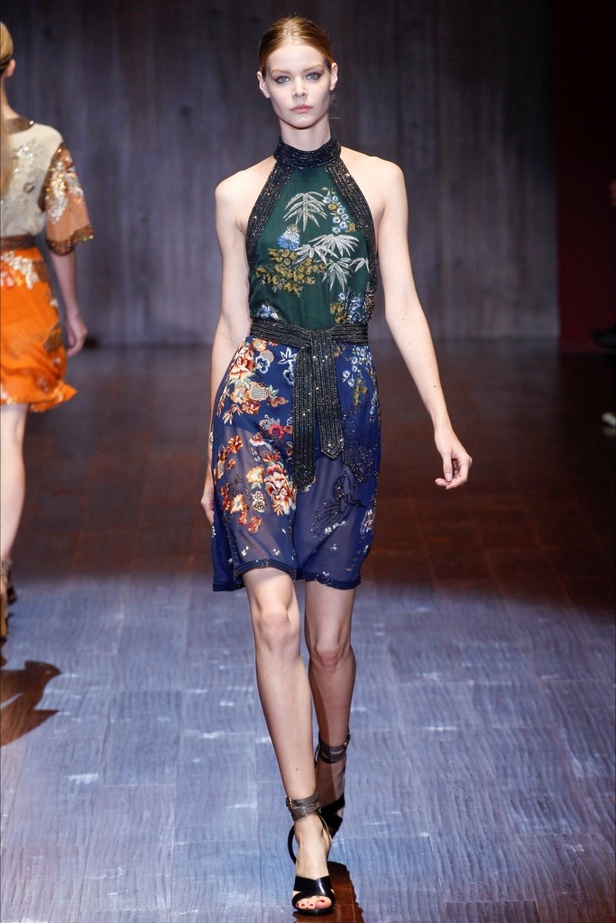 Gucci تمرد السبعينيات بألوان نارية!