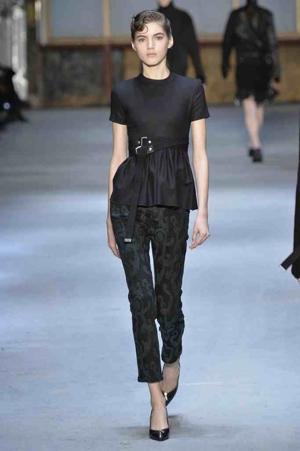 الأسود يطير بك مع خريف Diesel Black Gold