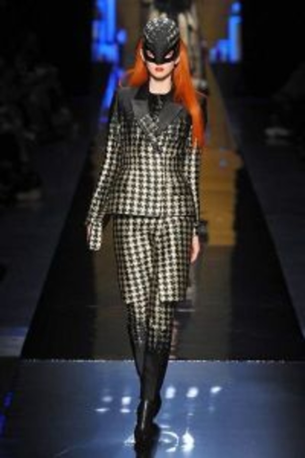 الأنوثة بكل قوّتها بتصاميم من Jean Paul Gaultier