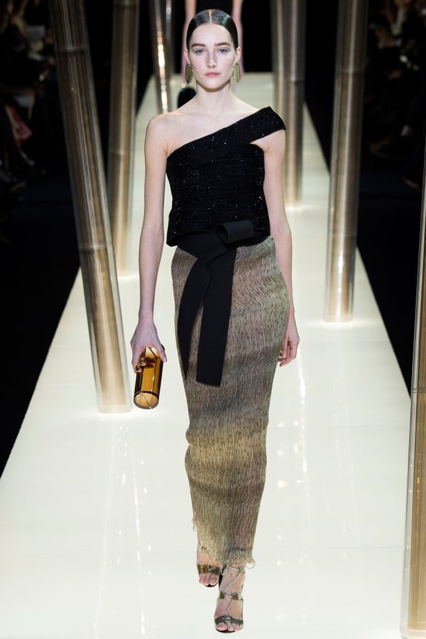 Armani Prive يُدخلنا حدائق البامبو في مجموعته الجديدة 