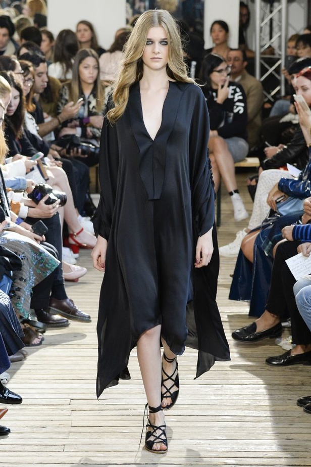 مجموعة Maison Rabih Kayrouz لربيع و صيف 2016