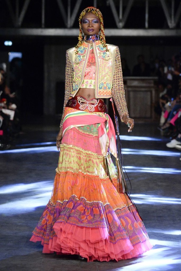مجموعة  Manish Arora لربيع و صيف 2016
