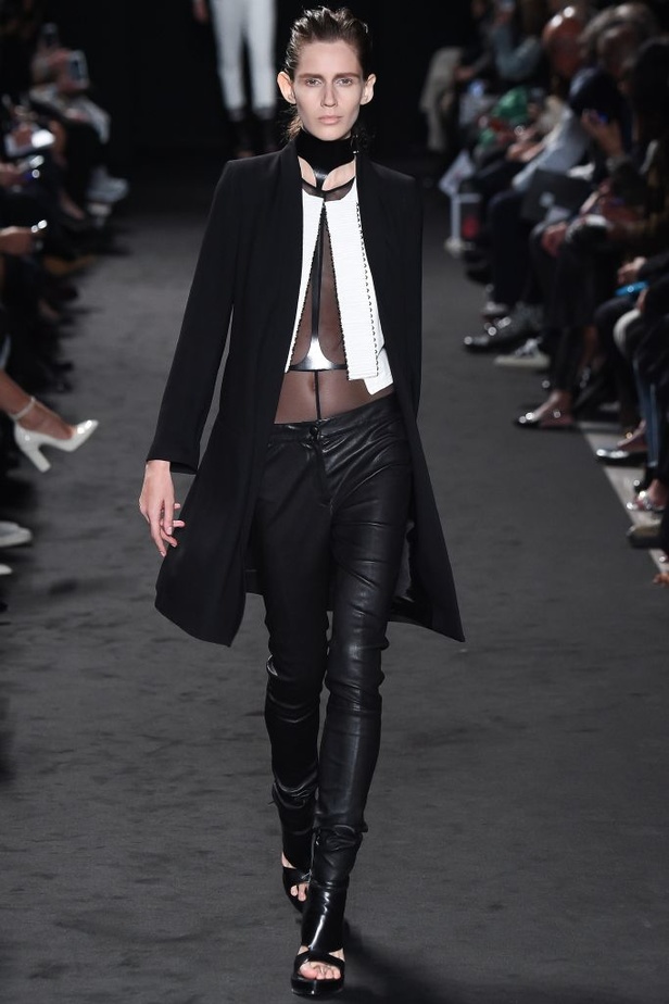 مجموعة Ann Demeulemeester لربيع و صيف 2016