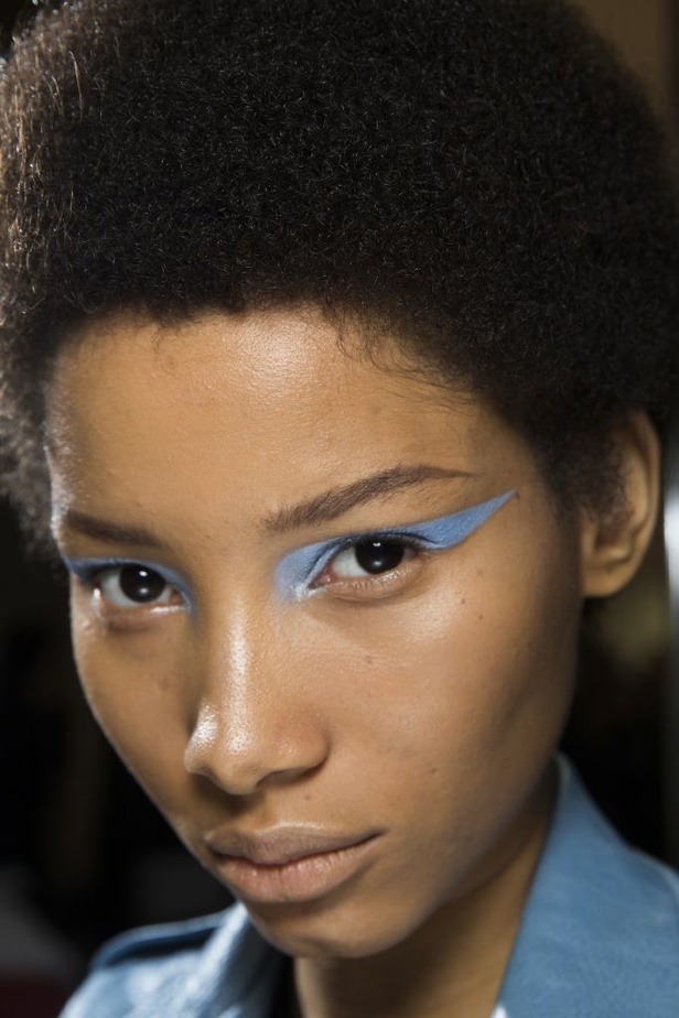 فرساتشي ترسم خيوطا جديدة في اسبوع الهوت كوتور