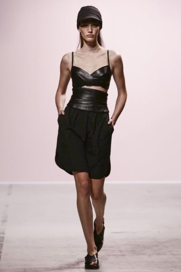 عرض أزياء PASCAL MILLET