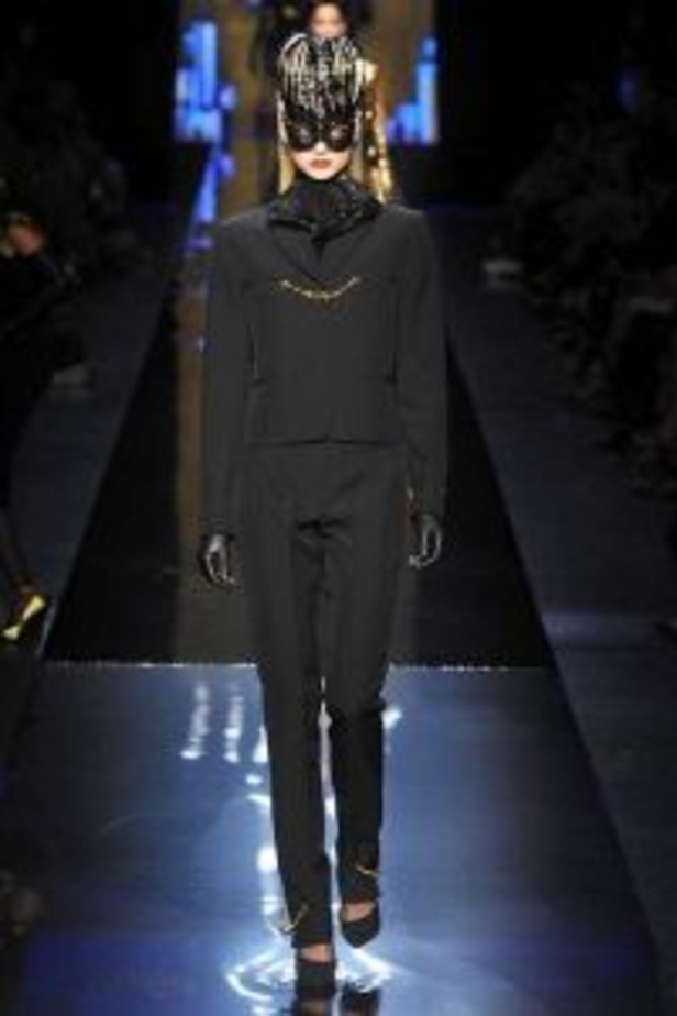 الأنوثة بكل قوّتها بتصاميم من Jean Paul Gaultier