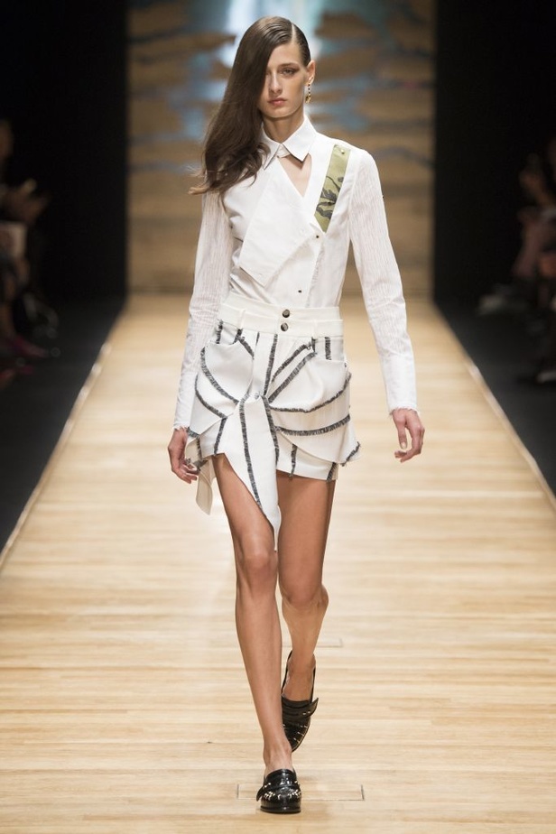 مجموعة Guy Laroche لربيع و صيف 2016