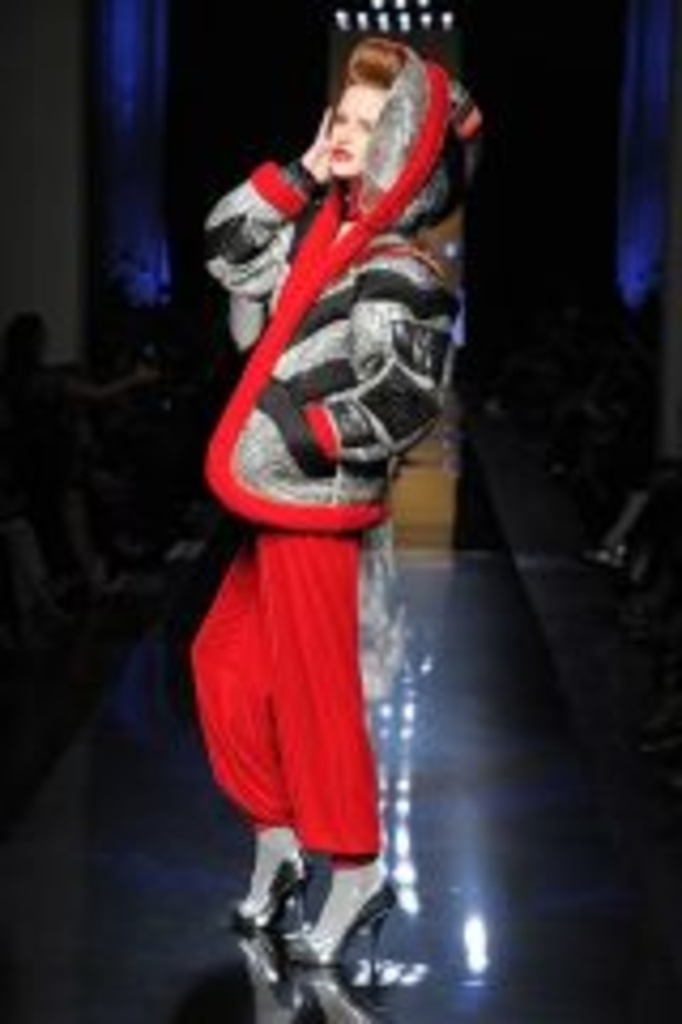 الأنوثة بكل قوّتها بتصاميم من Jean Paul Gaultier