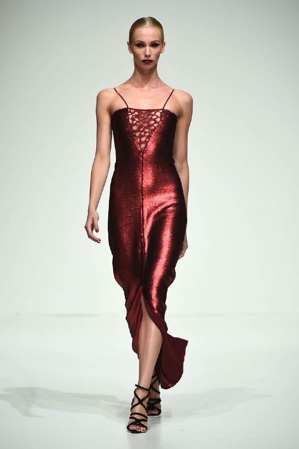 مجموعة ديمة عيّاد تُجسّد البساطة الفاخرة 