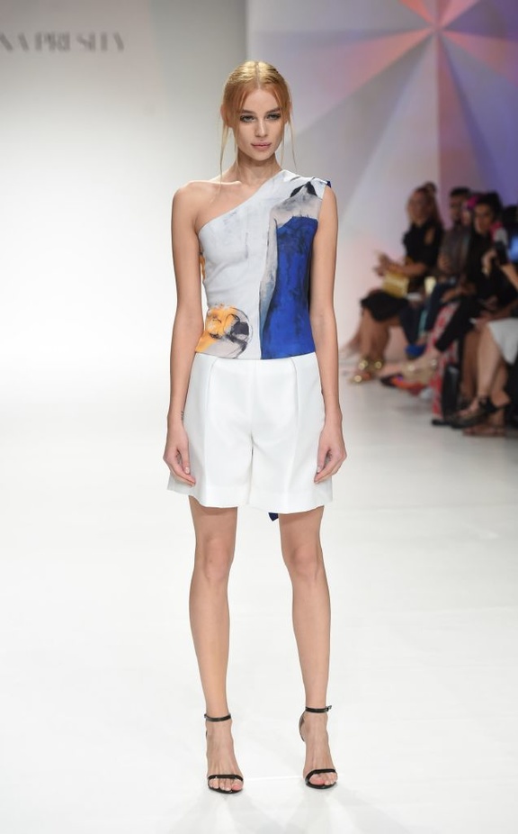 عرض ازياء زينة برسلي لربيع و صيف 2016