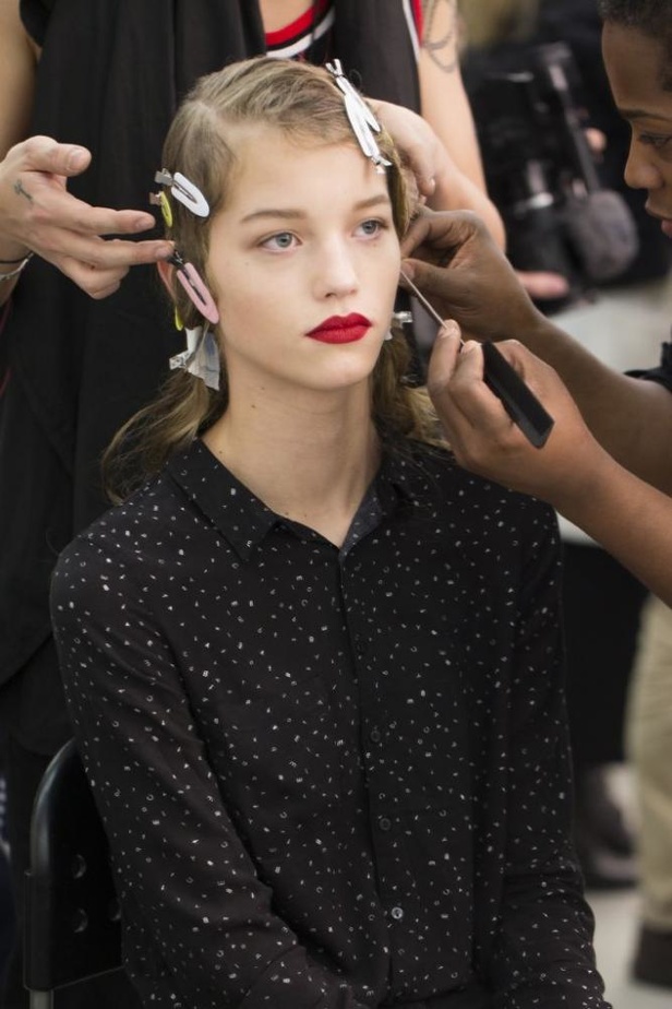 عرض برادا لخريف وشتاء 2016-2017