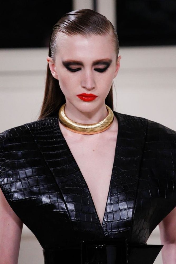 عرض سان لوران لخريف وشتاء 2016-2017