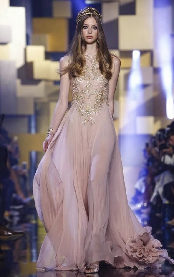 Elie Saab يُهدي زوجته مجموعة من الذهب!
