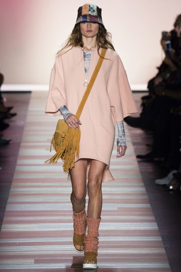 BCBG Max Azria يصطحبنا في رحلة إلى كاليفورنيا!