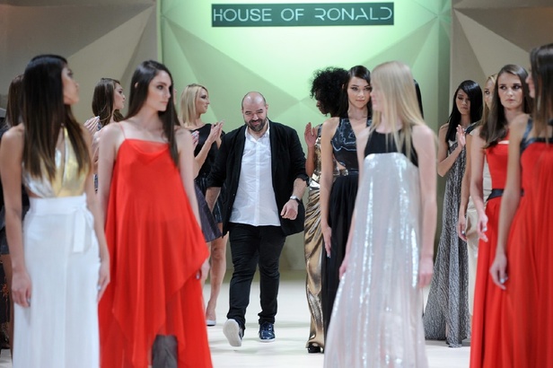 مجموعة House Of Ronald