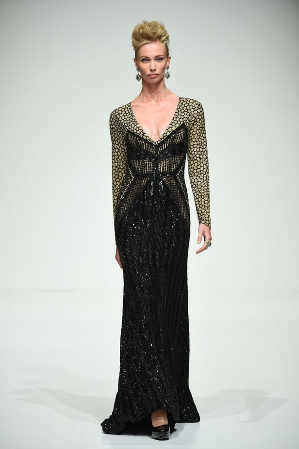 البساطة الراقية العنوان الأبرز "عائشة رمضان"