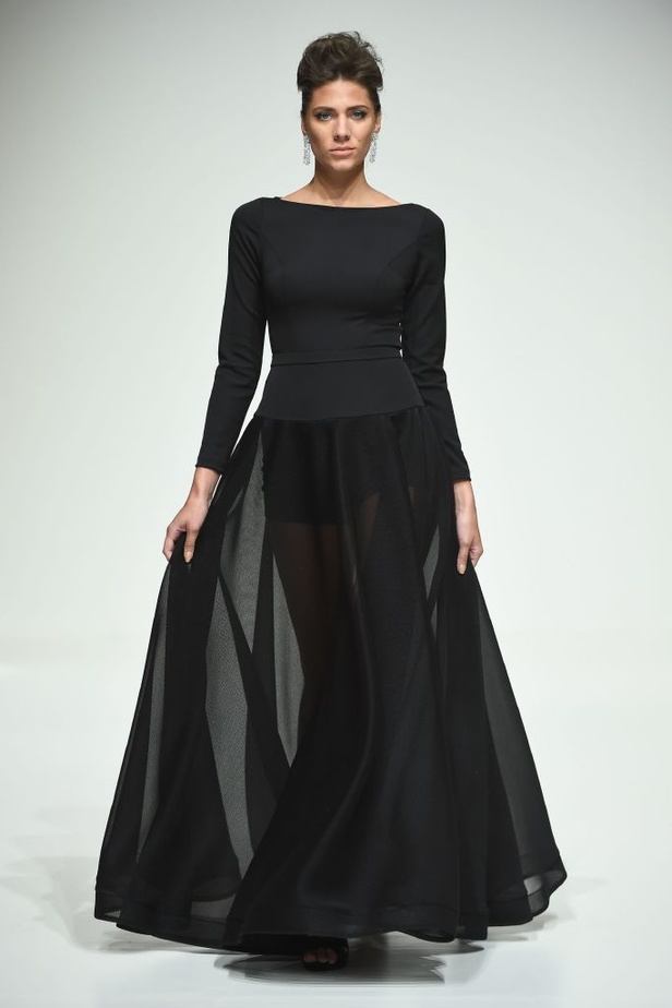 البساطة الراقية العنوان الأبرز "عائشة رمضان"