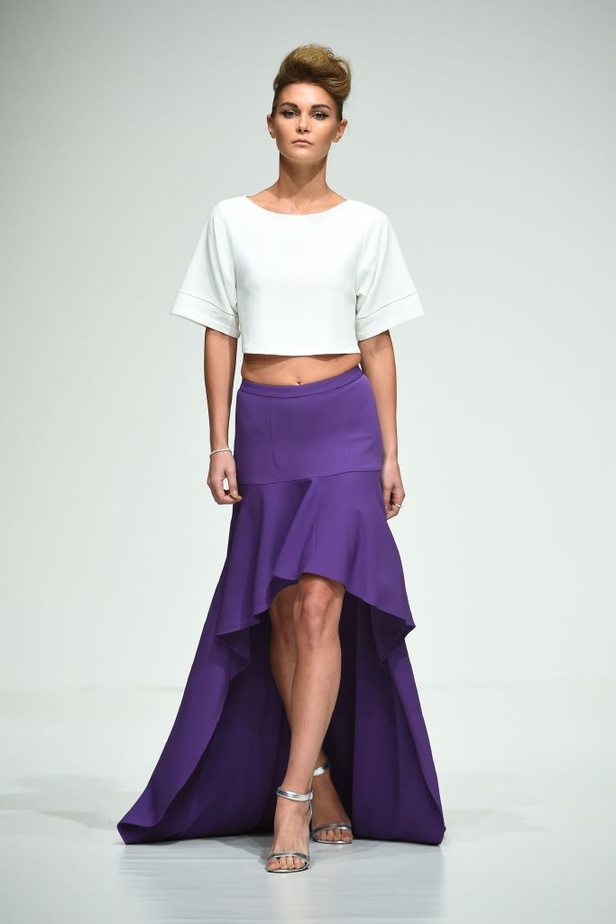 البساطة الراقية العنوان الأبرز "عائشة رمضان"