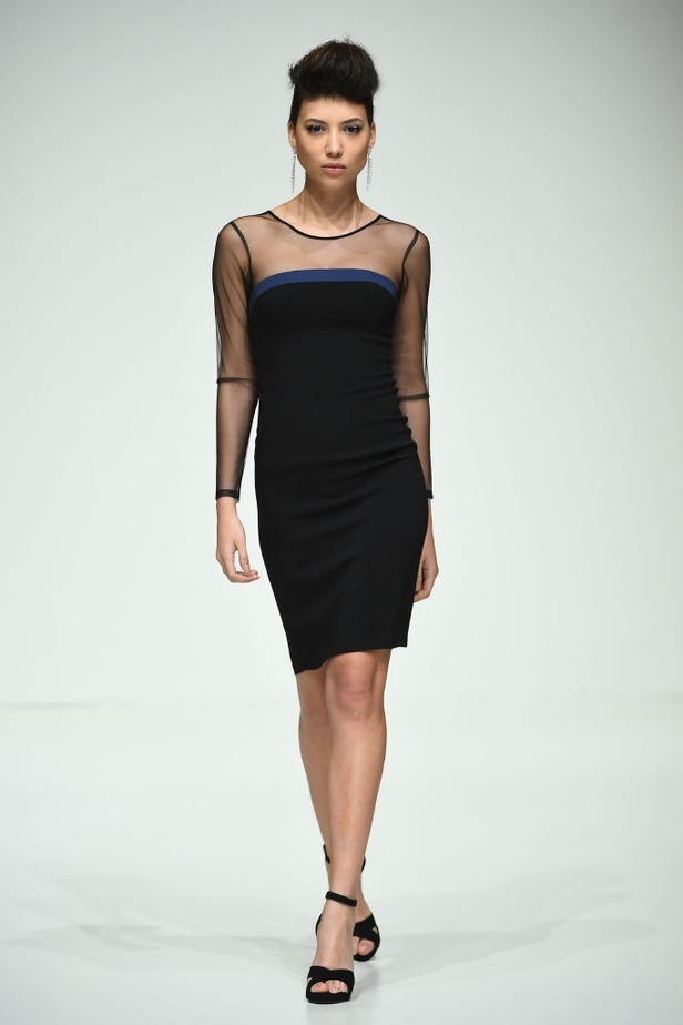 البساطة الراقية العنوان الأبرز "عائشة رمضان"