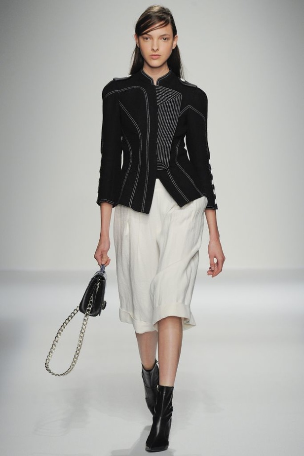 مجموعة Andrew Gn لربيع و صيف 2016