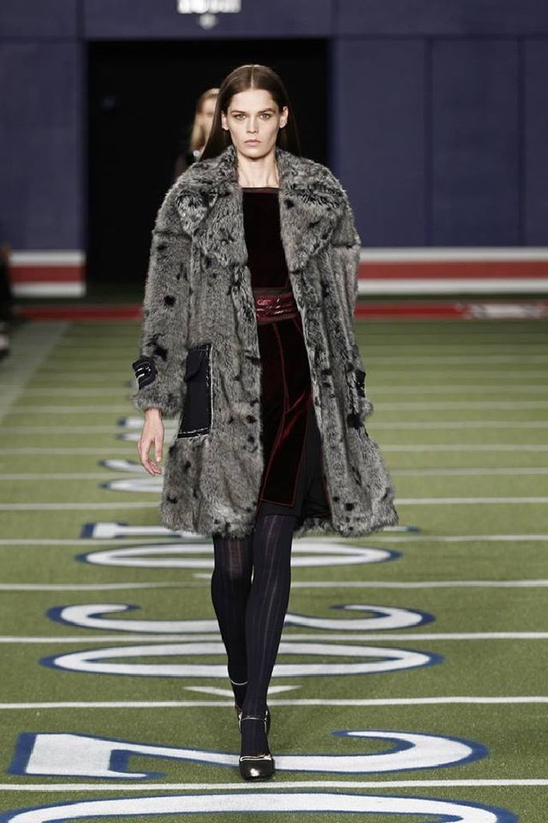 تشبّثي بكامل جنونك مع خريف Tommy Hilfiger