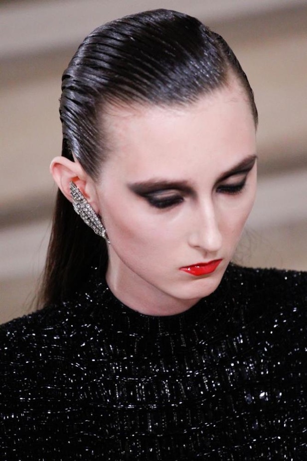 عرض سان لوران لخريف وشتاء 2016-2017