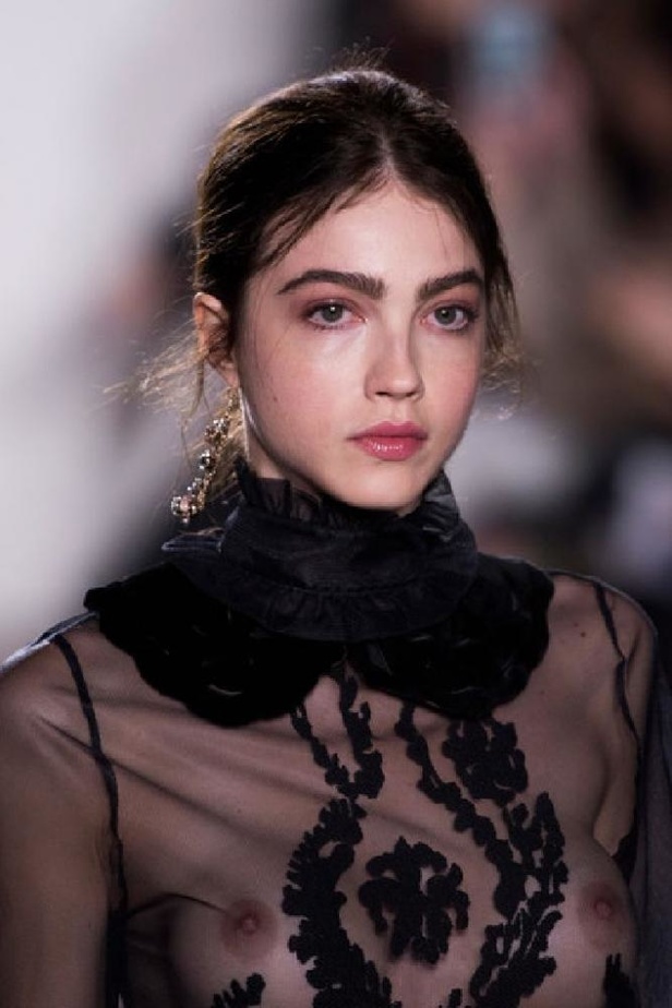 عرض بلوغيرل لخريف وشتاء 2016-2017