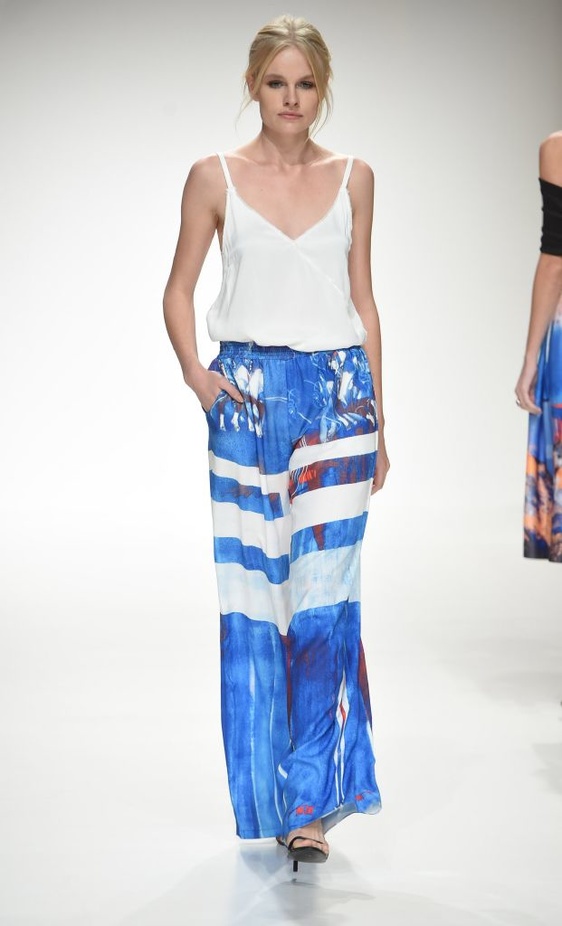 عرض ازياء زينة برسلي لربيع و صيف 2016