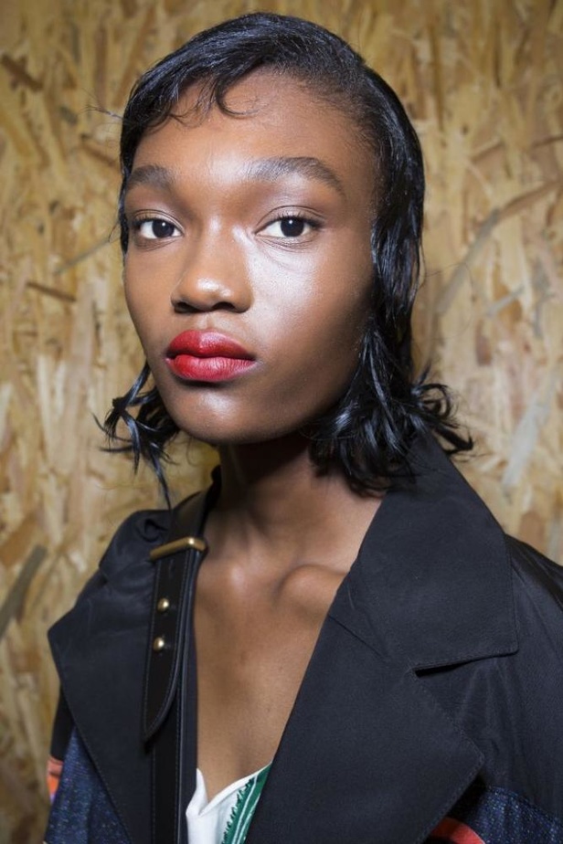 عرض برادا لخريف وشتاء 2016-2017