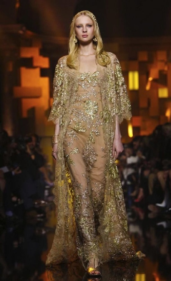 Elie Saab يُهدي زوجته مجموعة من الذهب!