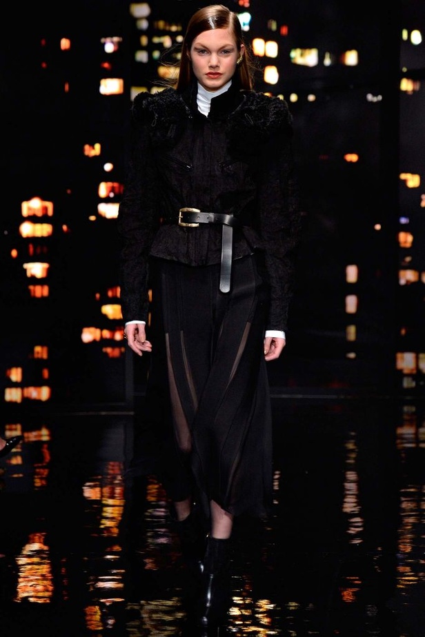 مجموعة دونا كاران: جمال الليل في نيويورك