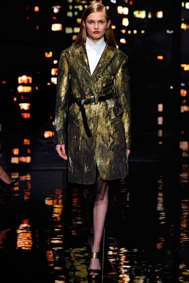 مجموعة دونا كاران: جمال الليل في نيويورك