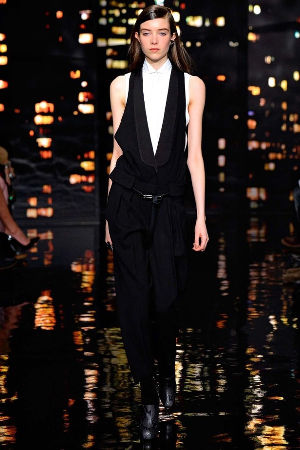 مجموعة دونا كاران: جمال الليل في نيويورك