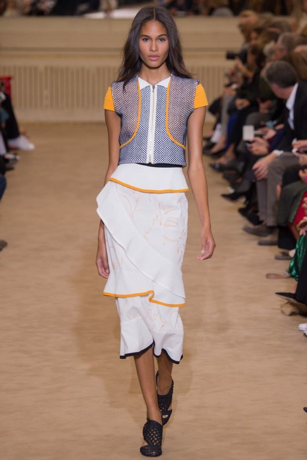 مجموعة Roland Mouret لربيع و صيف 2016