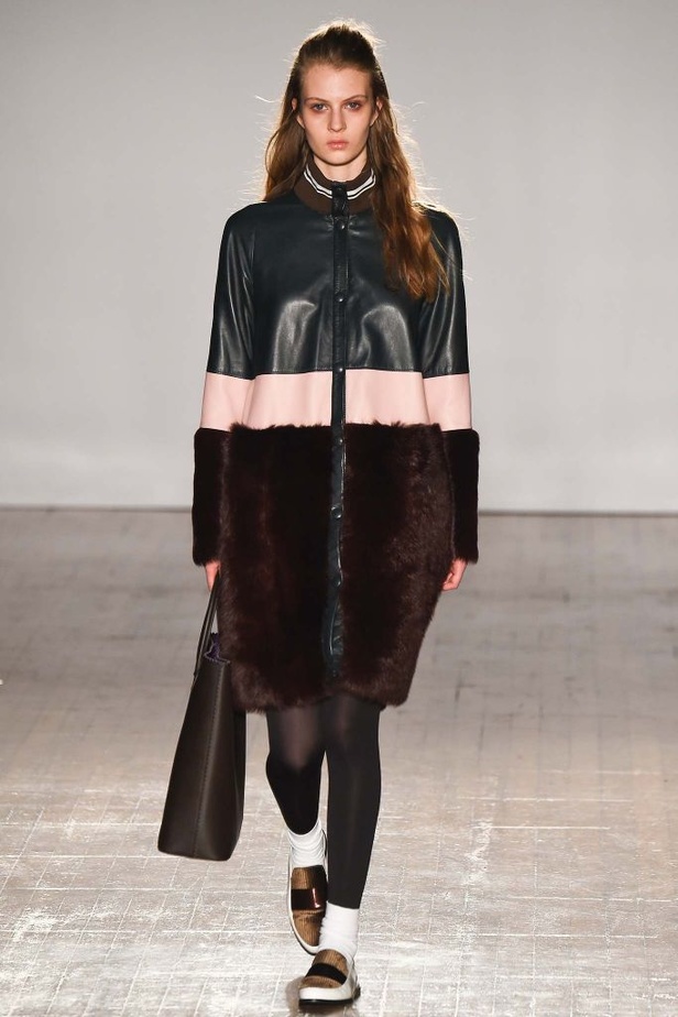 Mother of Pearl تختصر أبرز صحيات الموضة لشتاء 2015