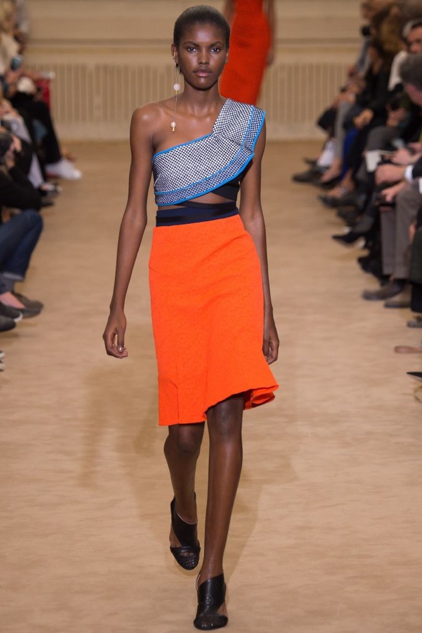 مجموعة Roland Mouret لربيع و صيف 2016