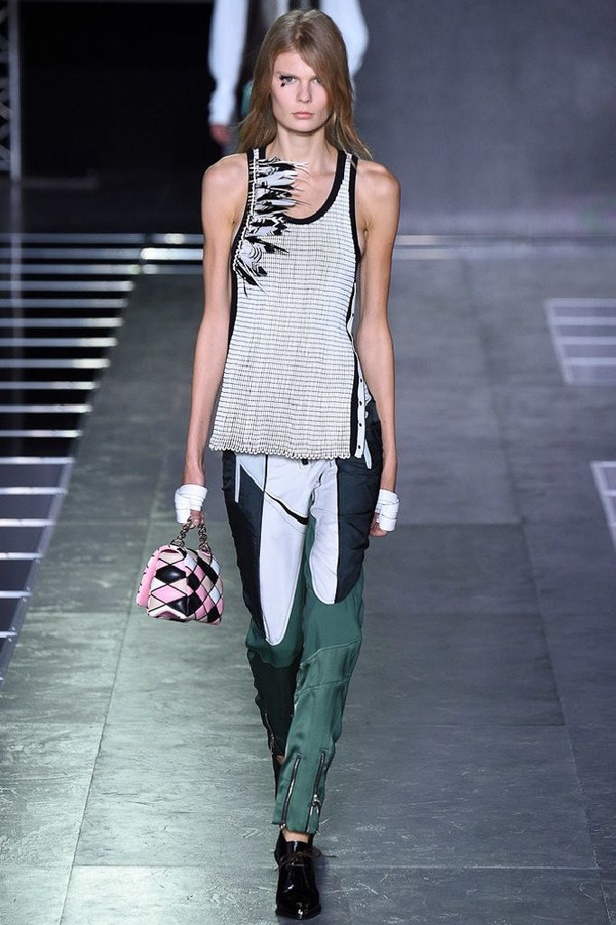 مجموعة Louis Vuitton لربيع و صيف 2016