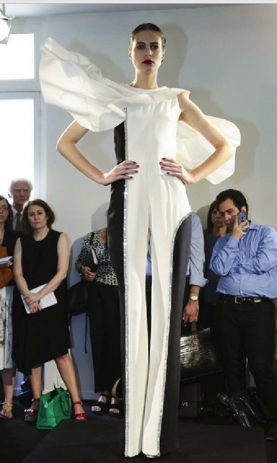 Stephane Rolland بين التكرار والمبالغة