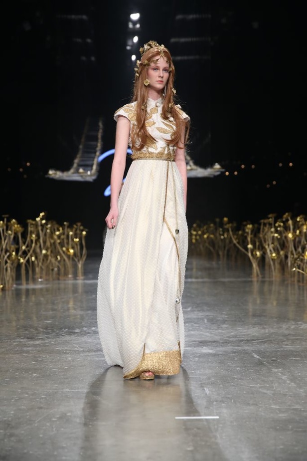 دعوة إلى السلام بلمسات ملكيّة في مجموعة "Zareena"