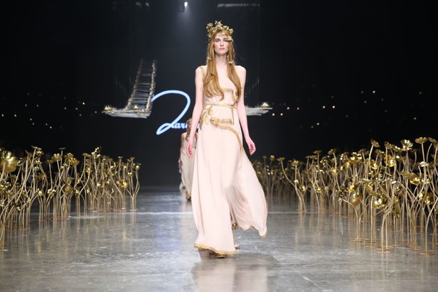 دعوة إلى السلام بلمسات ملكيّة في مجموعة "Zareena"